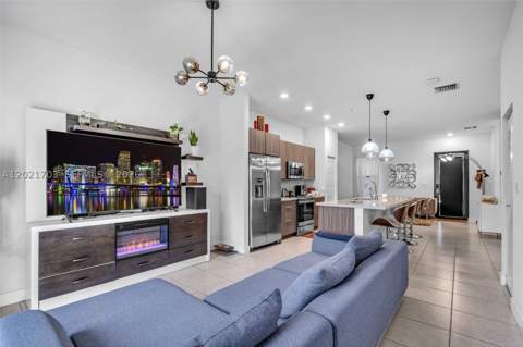 8015 NW 104th Ave 3, Doral FL - photo 13 of 32
