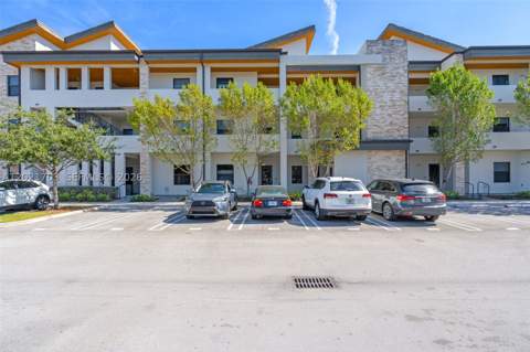 8015 NW 104th Ave 3, Doral FL - photo 8 of 32