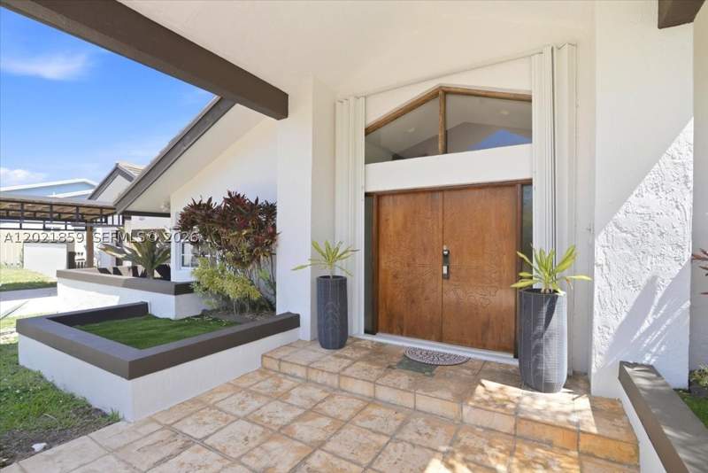 5 bedroom SingleFamilyResidence at 9665 SW 136th St, Elias Sub, Miami — photo 5