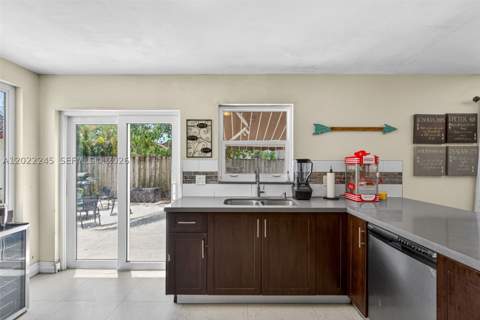 15530 SW 59th St, Miami FL - photo 14 of 58
