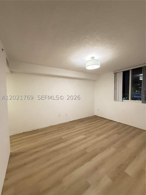 275 NE 18th St 910, Miami FL - photo 17 of 37