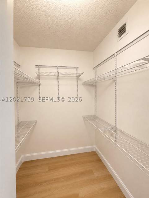 275 NE 18th St 910, Miami FL - photo 22 of 37