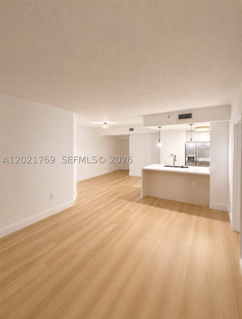 2 bedroom Condominium at 275 NE 18th St 910, 1800 Biscayne Plaza Condo, Miami — photo 4