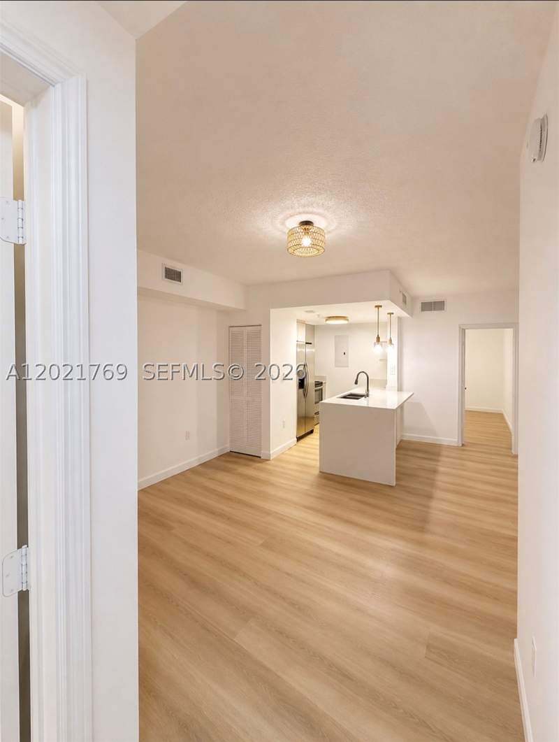 2 bedroom Condominium at 275 NE 18th St 910, 1800 Biscayne Plaza Condo, Miami — photo 5