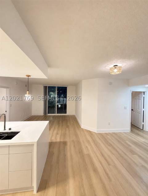 275 NE 18th St 910, Miami FL - photo 7 of 37