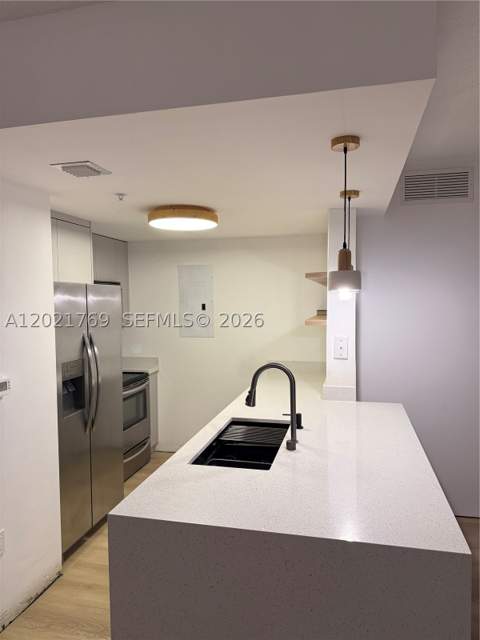 275 NE 18th St 910, Miami FL - photo 9 of 37