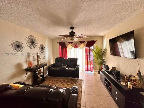 5953 W 28th Ave 24, Hialeah FL - photo 6 of 41