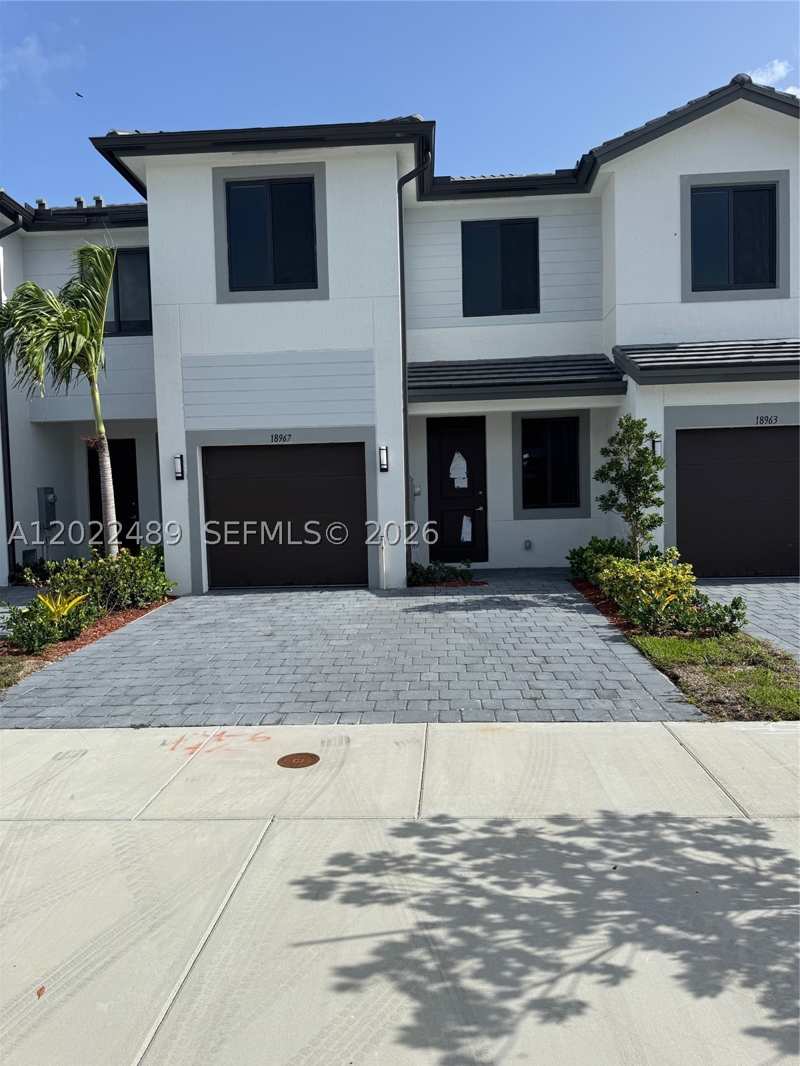 3 bedroom Townhouse at 34466 SW 190 Ave, Century Park Square, Homestead — photo 1