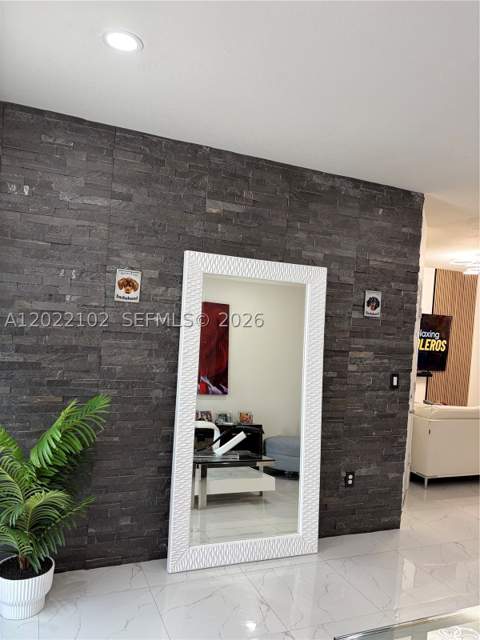 3409 W 92nd Pl, Hialeah FL - photo 6 of 33