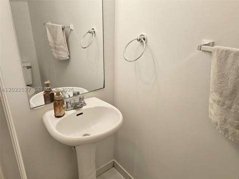 870 NE 212th Ter 2, Miami FL - photo 11 of 25
