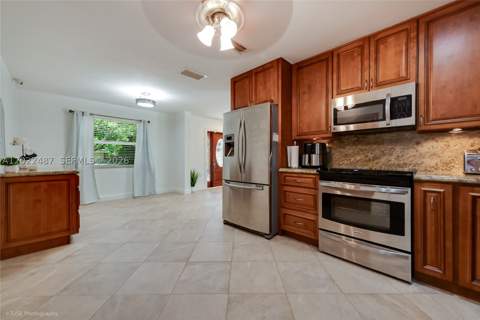 15700 SW 87th Ave, Palmetto Bay FL - photo 6 of 15
