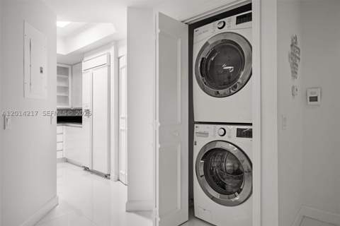 21050 Point Pl 302, Aventura FL - photo 14 of 33