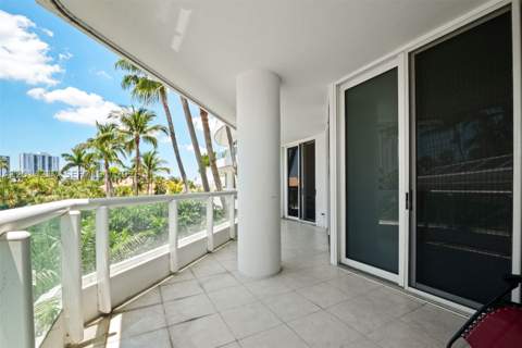 21050 Point Pl 302, Aventura FL - photo 21 of 33