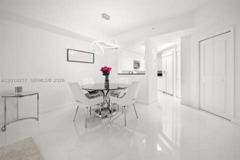 21050 Point Pl 302, Aventura FL - photo 6 of 33