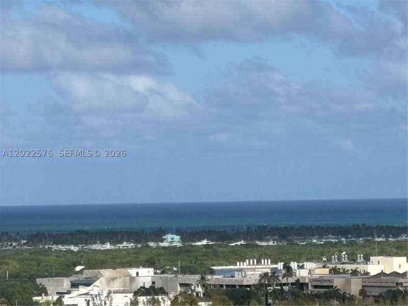 3 bedroom Condominium at 14951 Royal Oaks Ln 1909, The Oaks I Condo, North Miami — photo 1