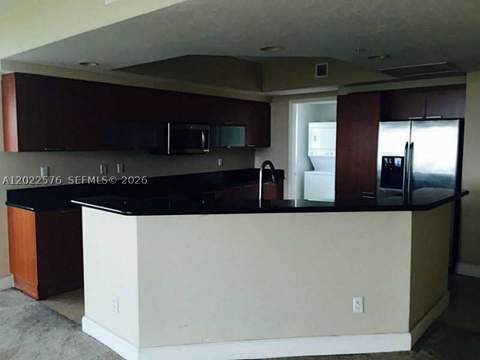 14951 Royal Oaks Ln 1909, North Miami FL - photo 10 of 40