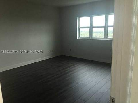 14951 Royal Oaks Ln 1909, North Miami FL - photo 12 of 40