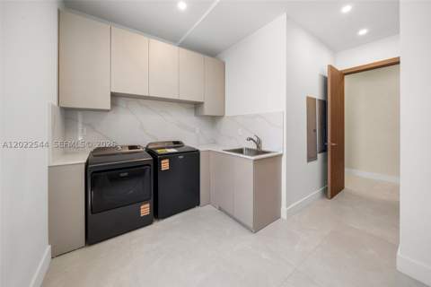 900 NE 75th St, Miami FL - photo 18 of 69