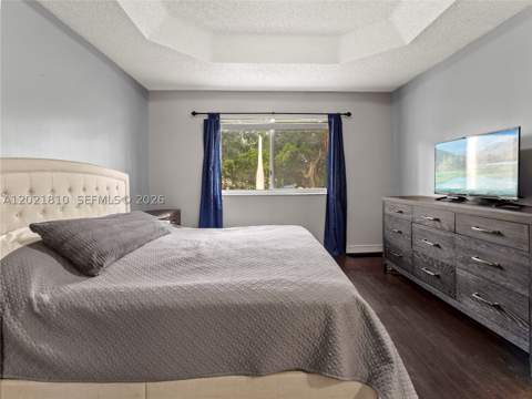 5033 NW 114th Ct, Doral FL - photo 12 of 31