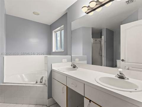 5033 NW 114th Ct, Doral FL - photo 15 of 31