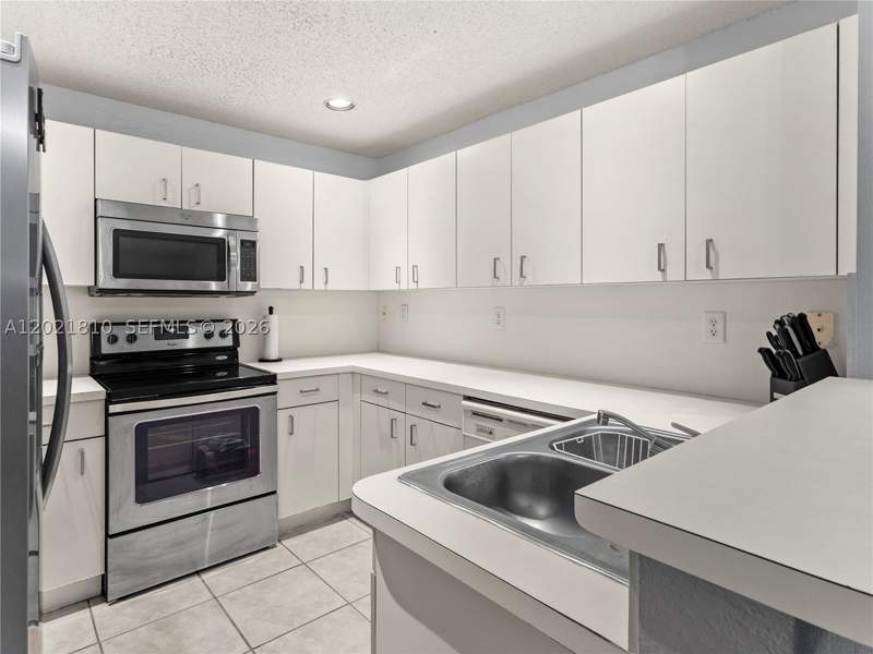 3 bedroom Townhouse at 5033 NW 114th Ct, Doral Landings Townhomes, Doral — photo 3