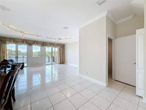 781 NE 195th St, Miami FL - photo 22 of 43