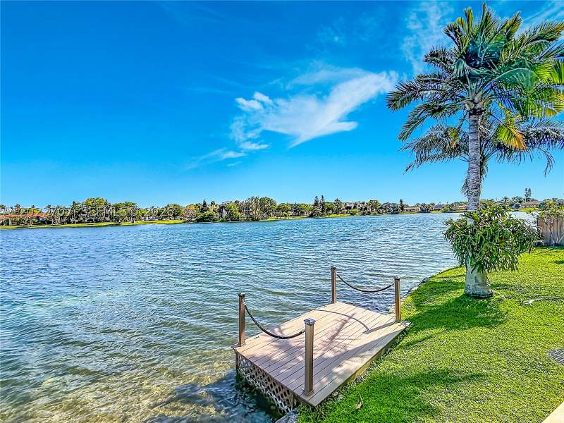 3 bedroom Townhouse at 781 NE 195th St, Portofino, Miami — photo 4