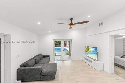 443 NE 71st St, Miami FL - photo 10 of 32