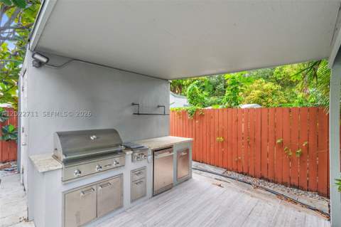 443 NE 71st St, Miami FL - photo 8 of 32