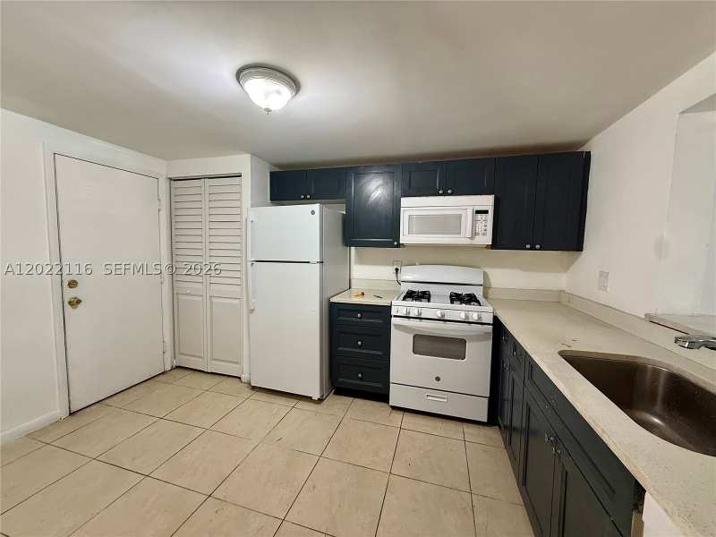 2 bedroom Condominium at 18101 NW 68th Ave B102, Venetian Gardens At Count, Hialeah — photo 1