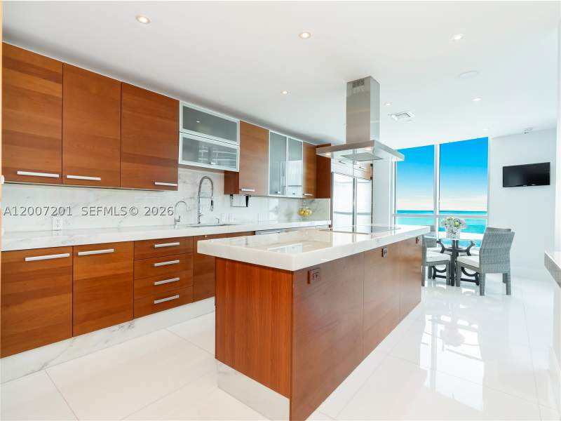 4 bedroom Condominium at 5959 Collins Ave 906, The Bath Club, Miami Beach — photo 3