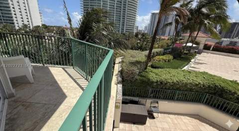 20000 E Country Club Dr 601, Aventura FL - photo 10 of 25