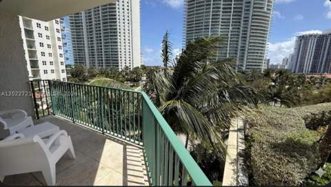 20000 E Country Club Dr 601, Aventura FL - photo 11 of 25