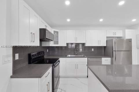 19390 Collins Ave 817, Sunny Isles Beach FL - photo 10 of 39