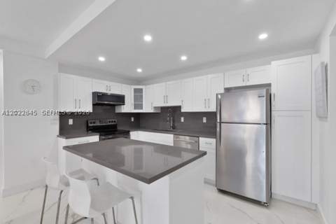 19390 Collins Ave 817, Sunny Isles Beach FL - photo 12 of 39