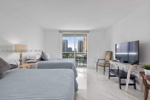 19390 Collins Ave 817, Sunny Isles Beach FL - photo 21 of 39