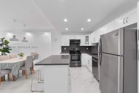 19390 Collins Ave 817, Sunny Isles Beach FL - photo 7 of 39