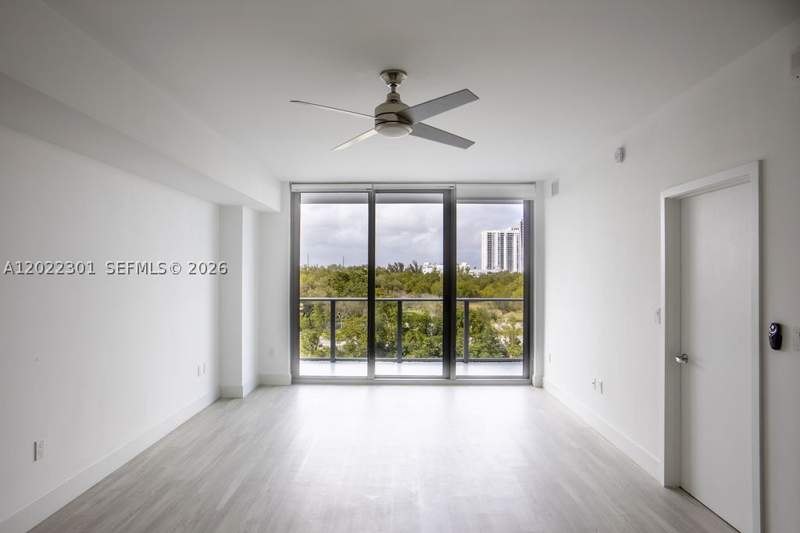 2 bedroom Condominium at 16385 N Biscayne Blvd 403, The Harbour North Condo, North Miami Beach — photo 2