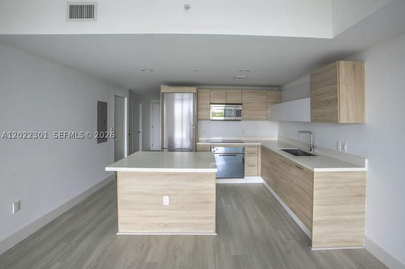 2 bedroom Condominium at 16385 N Biscayne Blvd 403, The Harbour North Condo, North Miami Beach — photo 4