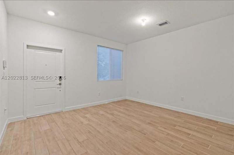 3 bedroom Townhouse at 2474 SE 10th Ct, Towns At Seascape, Homestead — photo 4