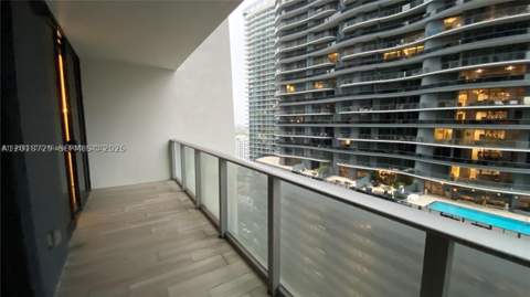 1010 Brickell Ave 2208, Miami FL - photo 14 of 40