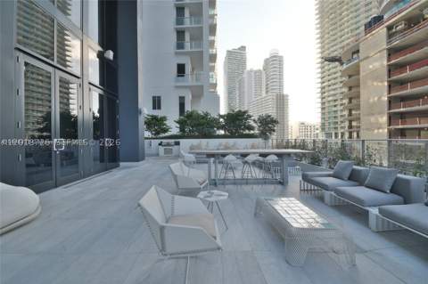 1010 Brickell Ave 2208, Miami FL - photo 23 of 40