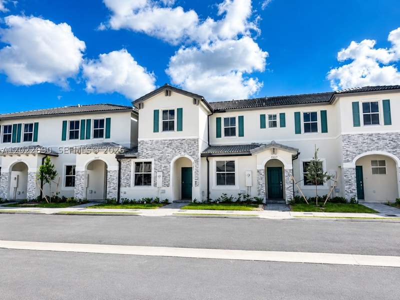 3 bedroom Townhouse at 29281 SW 163rd Ct, Cedar Point, Homestead — photo 2