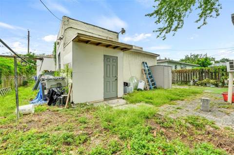 1122 NW 38th St, Miami FL - photo 17 of 23