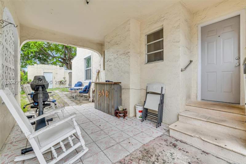 3 bedroom SingleFamilyResidence at 1122 NW 38th St, 36th St Manor, Miami — photo 4