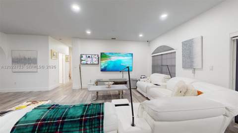 357 W 44th St, Hialeah FL - photo 18 of 89