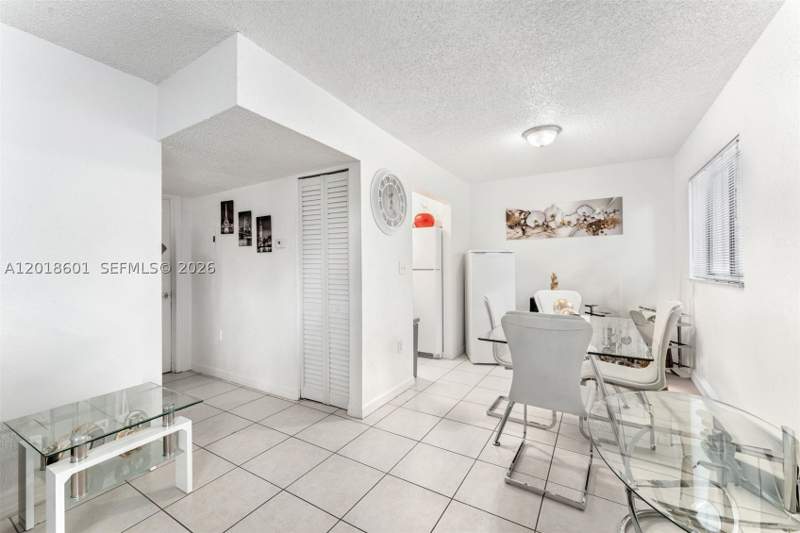 2 bedroom Condominium at 5706 W 26th Ave 5706, Lago Azul Condo, Hialeah — photo 3
