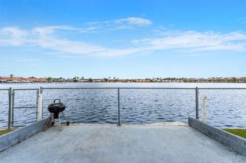 5706 W 26th Ave 5706, Hialeah FL - photo 9 of 11