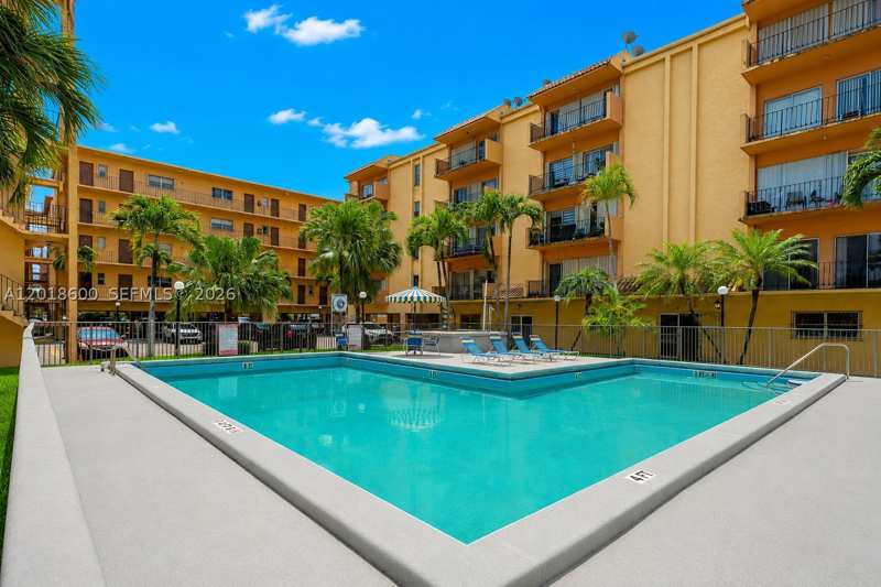 2 bedroom Condominium at 1900 W 54th St 220, Westland Eden Condo II, Hialeah — photo 1