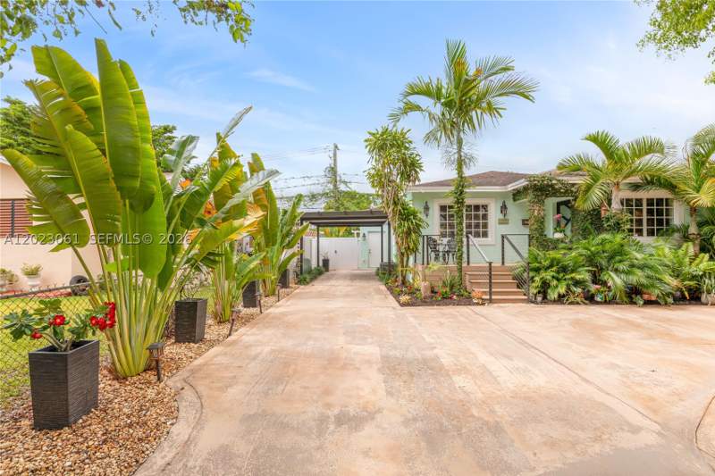 4 bedroom SingleFamilyResidence at 6520 SW 16th Ter, Ivywild, West Miami — photo 3